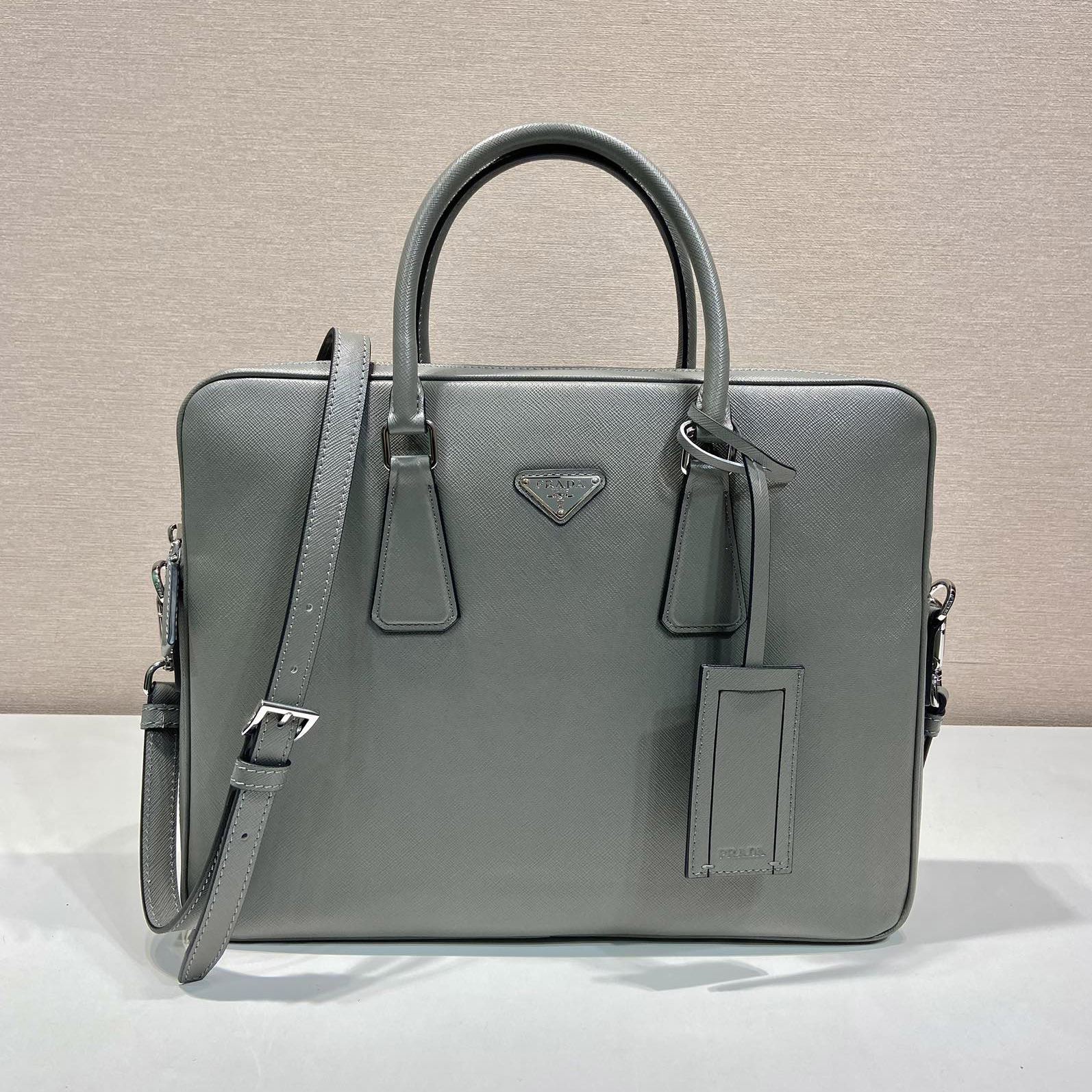 Pra*a briefcase